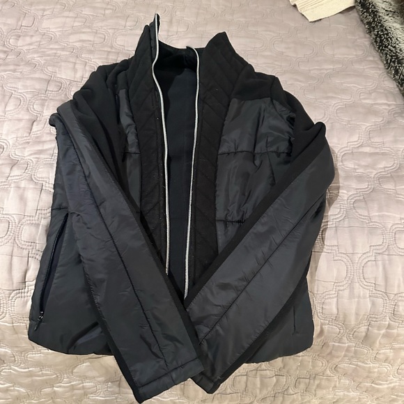 Lulu lemon athletic jacket - Picture 2 of 5